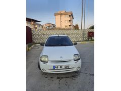 Sahibinden Renault Clio 1.4 RN 2002 Model
