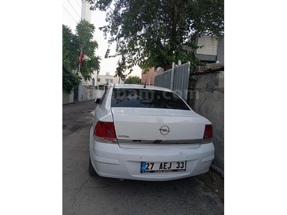 Sahibinden Opel Astra 1.6 Enjoy Plus 2013 Model  183 km Beyaz