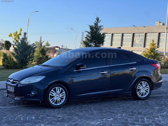 FORD FOCUS TİTANİUM DİZEL MOTOR ŞANZIMAN GÜZEL !