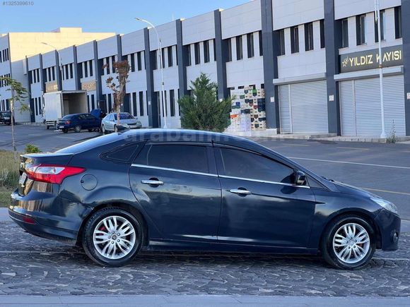 FORD FOCUS TİTANİUM DİZEL MOTOR ŞANZIMAN GÜZEL !