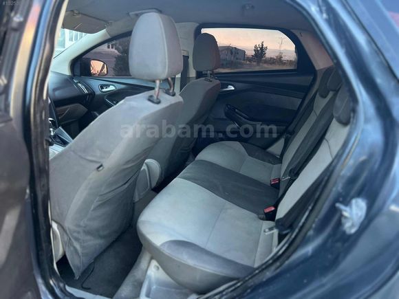 FORD FOCUS TİTANİUM DİZEL MOTOR ŞANZIMAN GÜZEL !