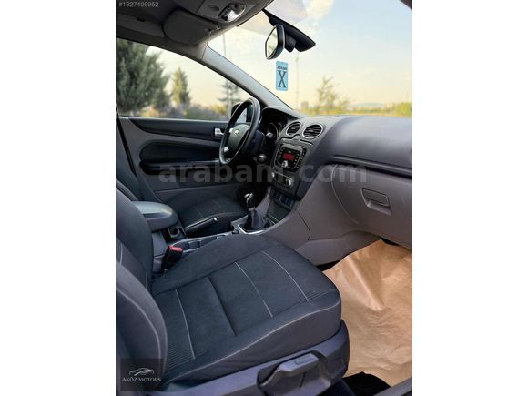 DEĞİŞENSİZ FORD FOCUS 2.5 TİTANİUM PARÇA BOYALI K.K 12 TAKSİT!