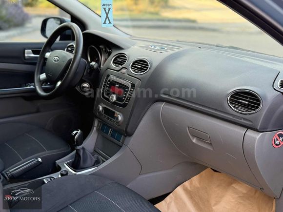DEĞİŞENSİZ FORD FOCUS 2.5 TİTANİUM PARÇA BOYALI K.K 12 TAKSİT!