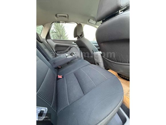 DEĞİŞENSİZ FORD FOCUS 2.5 TİTANİUM PARÇA BOYALI K.K 12 TAKSİT!