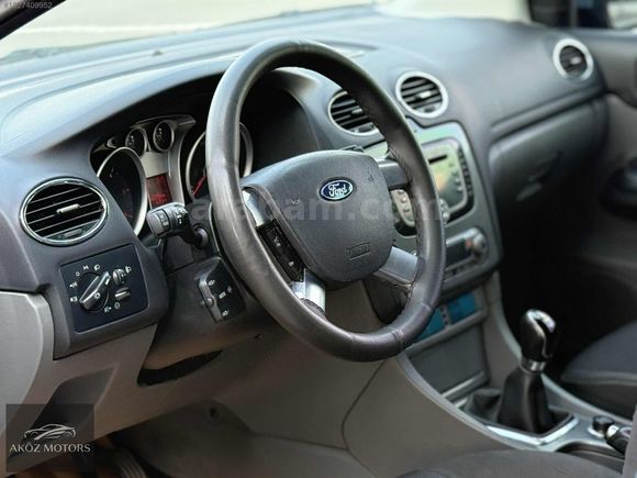 DEĞİŞENSİZ FORD FOCUS 2.5 TİTANİUM PARÇA BOYALI K.K 12 TAKSİT!