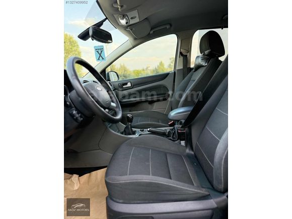 DEĞİŞENSİZ FORD FOCUS 2.5 TİTANİUM PARÇA BOYALI K.K 12 TAKSİT!