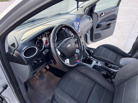 2009 FOCUS TİTANIUM PAKET DEGİŞENİ HASAR KAYDI YOK 230 BİNDE