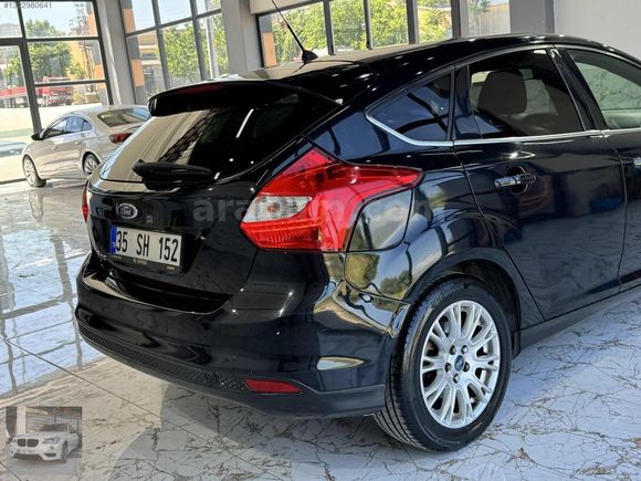 İLK KULLANICIDAN SERVİS BAKIMLI 1,6 DİZEL TİTANİUM PAKET