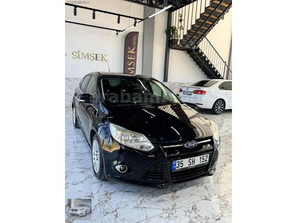 İLK KULLANICIDAN SERVİS BAKIMLI 1,6 DİZEL TİTANİUM PAKET