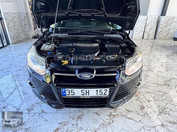 İLK KULLANICIDAN SERVİS BAKIMLI 1,6 DİZEL TİTANİUM PAKET