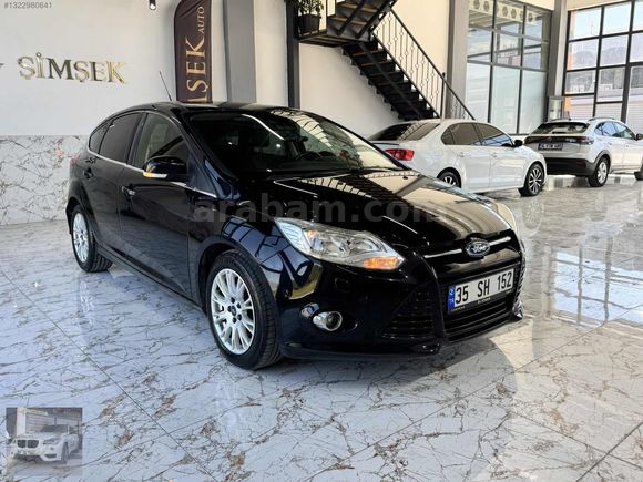 İLK KULLANICIDAN SERVİS BAKIMLI 1,6 DİZEL TİTANİUM PAKET