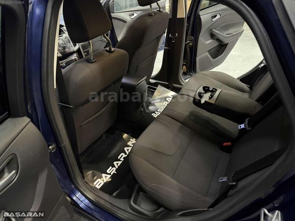 BAŞARAN'DAN 2012 FORD FOCUS TİTANİUM 210.000 PEŞİNATLA