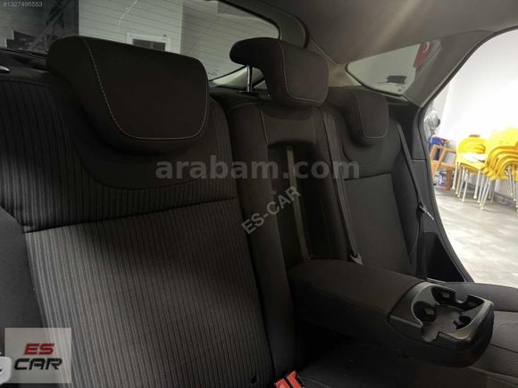 ES-CAR'DAN 2012 FORD FOCUS TITANIUM OTMPARK/STARTSTOP