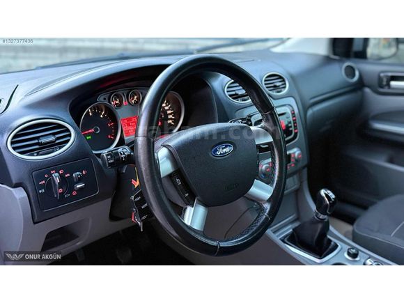 128.000 KM FORD FOCUS TITANIUM İLK SAHİBİNDEN EMSALSİZ