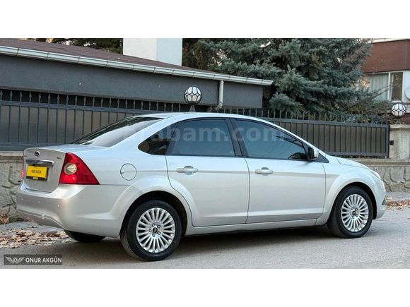 128.000 KM FORD FOCUS TITANIUM İLK SAHİBİNDEN EMSALSİZ