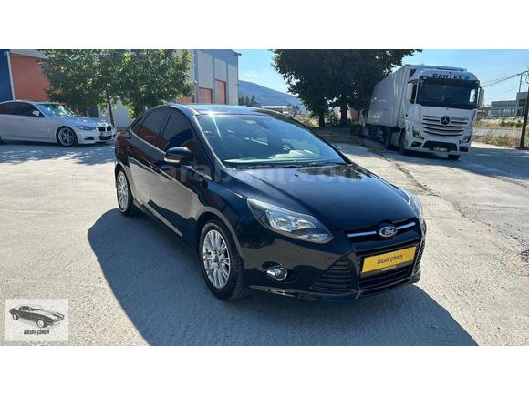 2012 Ford Focus 1.6tdci Titanium.(252.000kmde)