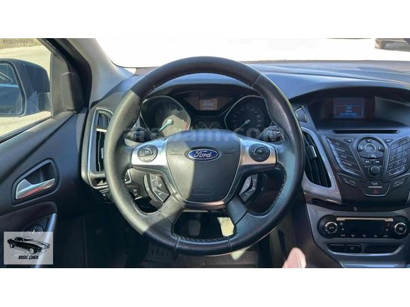 2012 Ford Focus 1.6tdci Titanium.(252.000kmde)