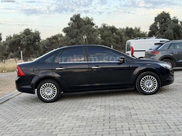 MERT AUTO DAN 2010 MODEL 160 BİN KM DE TİTANYUM X SANRUFLU