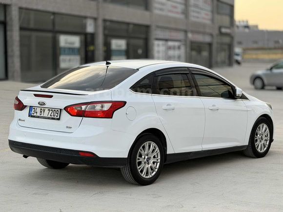 2013 MODEL 1.6 TDCİ TİTANİUM 159.000 KM FULL PAKET