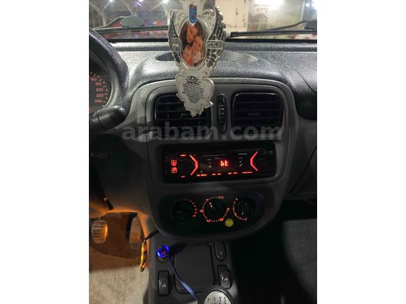 Sahibinden Renault Clio 1.4 RNA 2000 Model 