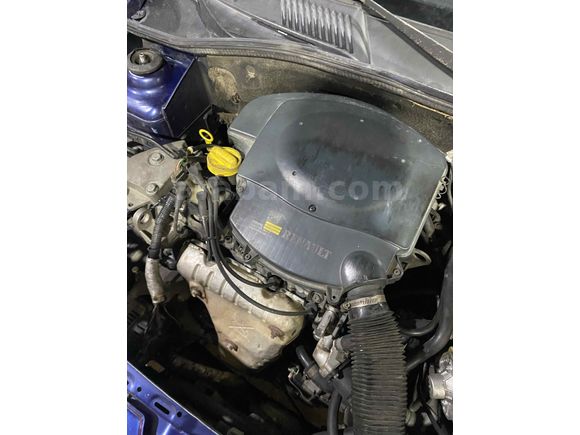 Sahibinden Renault Clio 1.4 RNA 2000 Model 