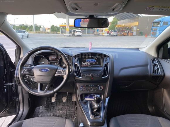 EMİR OTOMOTİVDEN MÜKEMMEL TEMIZLIKTE FOCUS TİTANIUM
