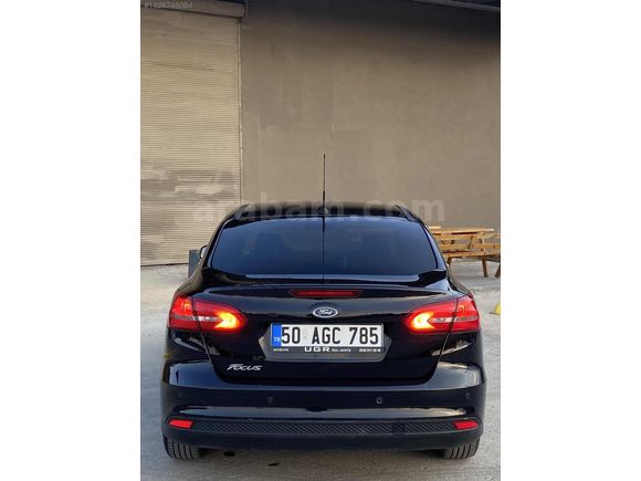 EMİR OTOMOTİVDEN MÜKEMMEL TEMIZLIKTE FOCUS TİTANIUM