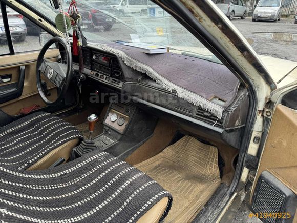 1984 WOLKSWAGEN PASSAT 1.6 TDI KLASİK ARABA