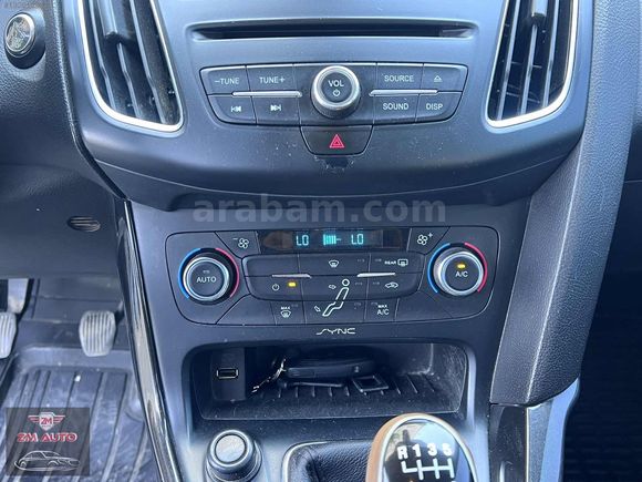 ZM AUTO'DAN 2015 TİTANIUM PAKET ÇOK TEMİZ