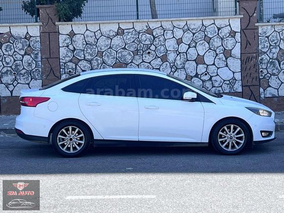 ZM AUTO'DAN 2015 TİTANIUM PAKET ÇOK TEMİZ