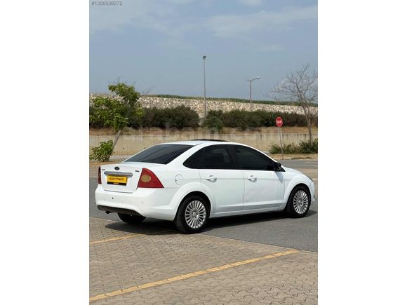 2011 FOCUS TİTANYUM X SUNROFF EMSALSİZ 132BİN KM'DE