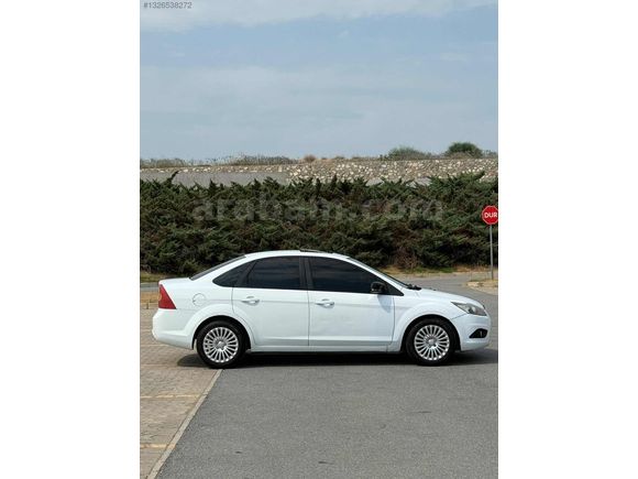 2011 FOCUS TİTANYUM X SUNROFF EMSALSİZ 132BİN KM'DE