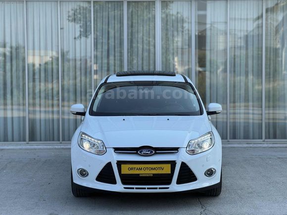 ORTAM'DAN BOYASIZ DEĞİŞENSİZ 158 BİN KM FOCUS TİTANİUM X SUNROOF