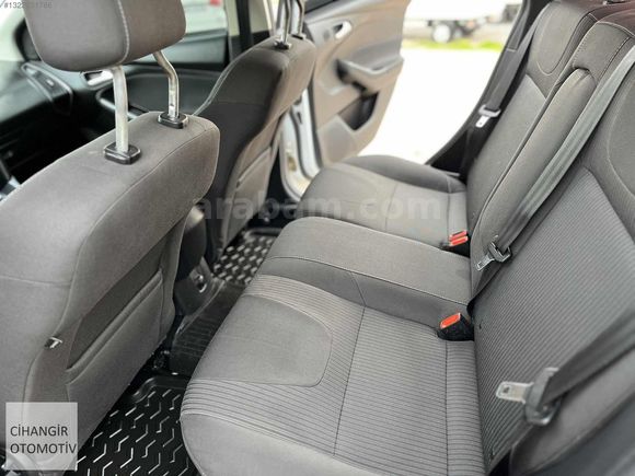 2014 MODEL FORD FOCUS 1.6 TDCİ TİTANİUM PAKET BAKIMLI