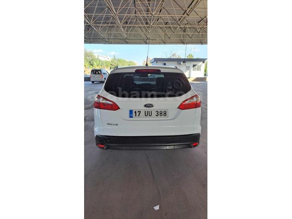 2013 ÇIKIŞLI TR'DE TEK FORD FOCUS TİTANYUM PLUS HATASIZ