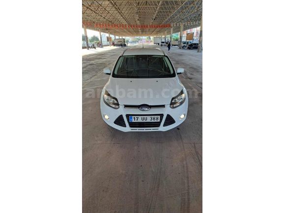2013 ÇIKIŞLI TR'DE TEK FORD FOCUS TİTANYUM PLUS HATASIZ