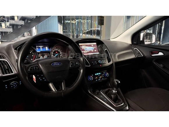 ÖZ UÇKUN OTOMOTİV''DEN HATASIZ FORD FOCUS TİTANİUM
