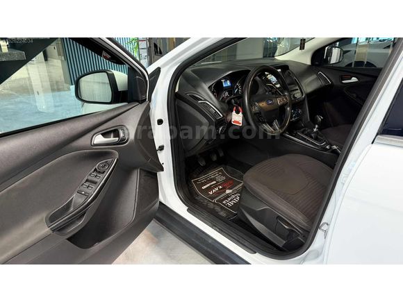 ÖZ UÇKUN OTOMOTİV''DEN HATASIZ FORD FOCUS TİTANİUM