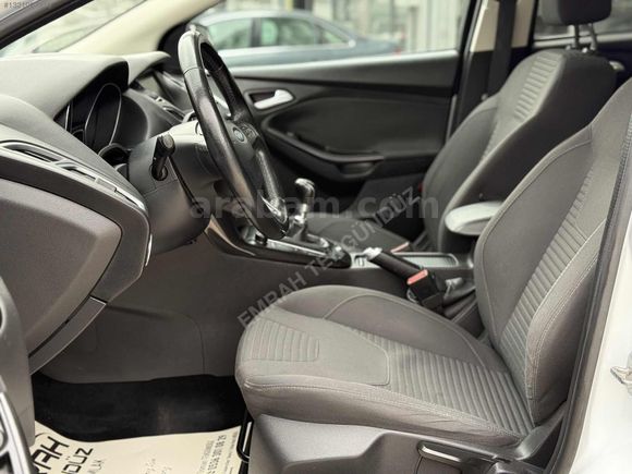 2015 Model Sadece 88.000 Km'De Focus Titanyum Otomatik Park