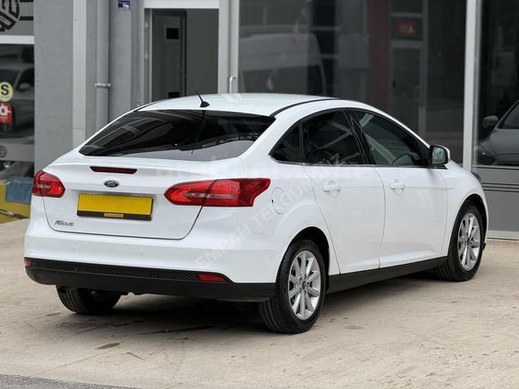 2015 Model Sadece 88.000 Km'De Focus Titanyum Otomatik Park