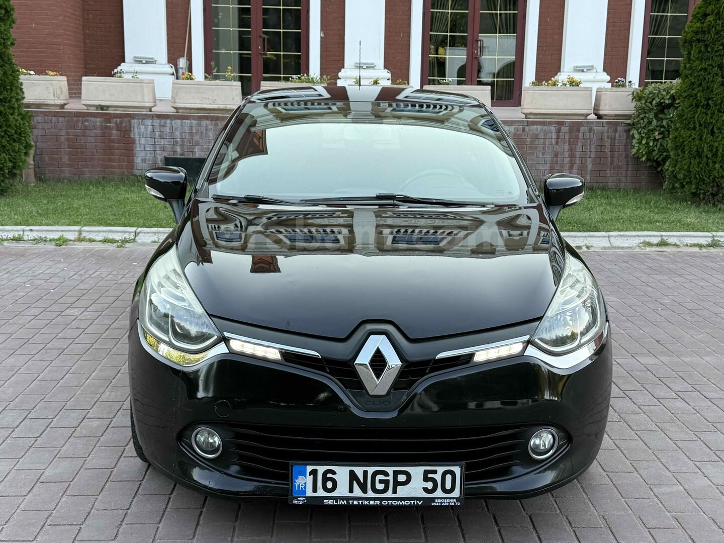 Galeriden Renault Clio 1.2 TCe Icon 2013 Model Eskişehir 147.000 km Siyah 5
