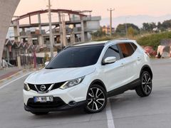 MİTHAT OTOMOTİV DEN 2014 QASHQAİ DİZEL OTOMATİK CAM TAVAN