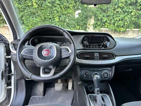 2019 MODEL DİZEL OTOMATİK DÜŞÜK KM ÇOK TEMİZ