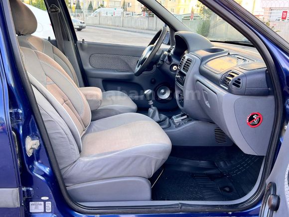 Sahibinden Renault Clio 1.4 RN 2000 Model