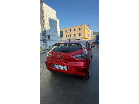 Sahibinden Renault Clio 1.0 TCe Evolution 2024 Model 