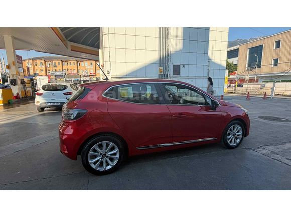 Sahibinden Renault Clio 1.0 TCe Evolution 2024 Model 