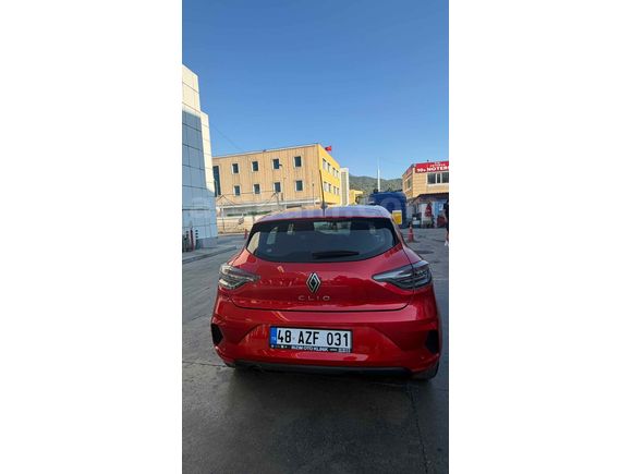Sahibinden Renault Clio 1.0 TCe Evolution 2024 Model 