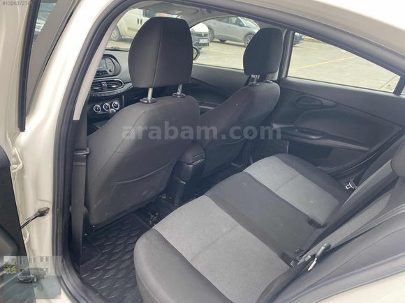 İLK ELDEN HATASIZ BOYASIZ KM 78.00 ARAÇ GARANTİLİ