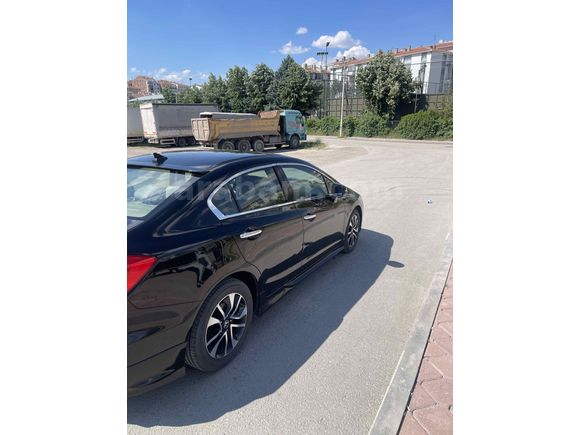 Sahibinden Honda Civic 1.6i VTEC Eco Elegance 2014 Model 
