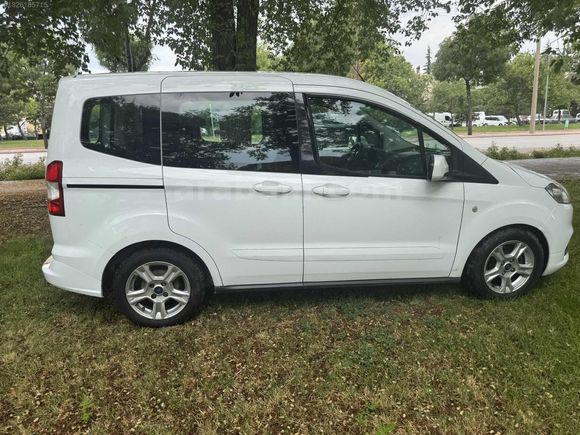 Bİ DÜNYA dan Ford couruer